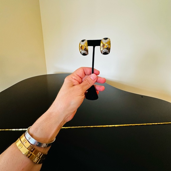 VOGUE BIJOUX VINTAGE RETRO ICONIC COUTURE LUXURY AUTHENTIC RUNWAY GLAM EARRINGS - Picture 3 of 17